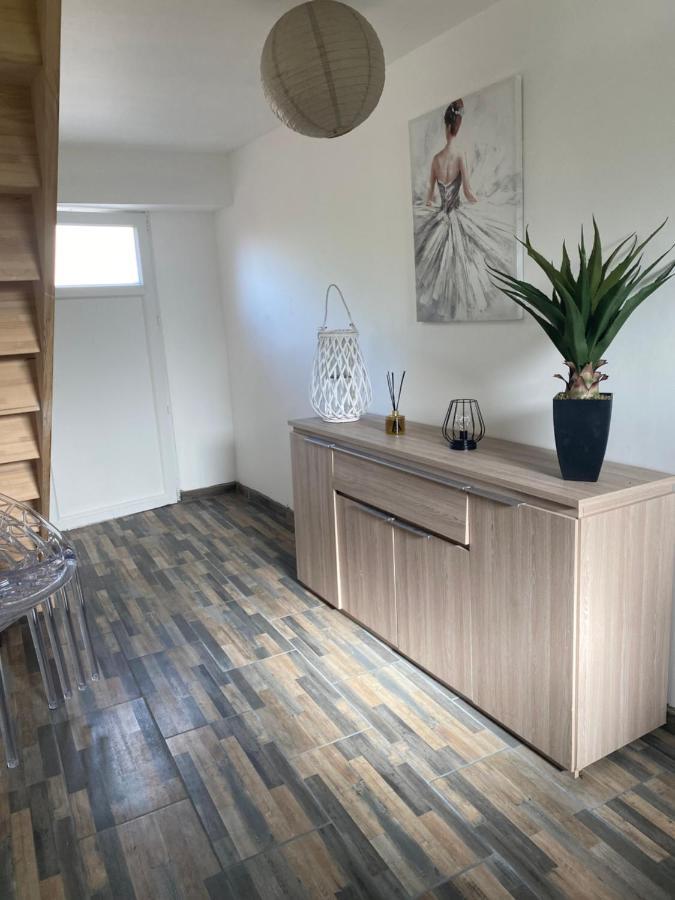 Appartement Contemporain Dange-Saint-Romain Exteriér fotografie